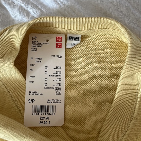 NWT Uniqlo Yellow Crewneck - Picture 3 of 4